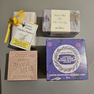 L'OCCITANE Pink Soap and Lavender Bath Bomb Set
